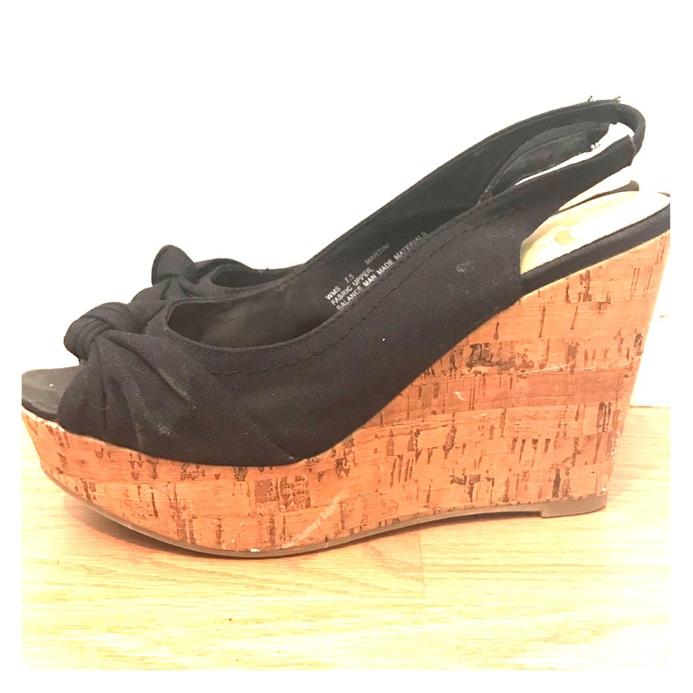 One week only! Black Wedges